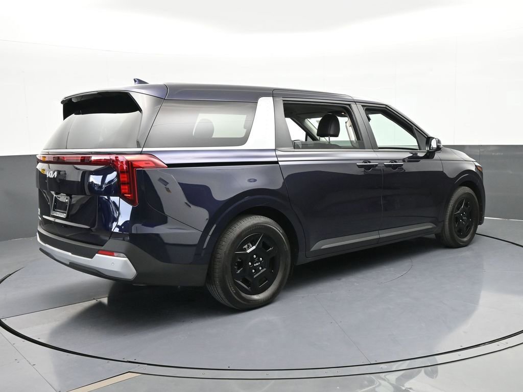 Used 2025 Kia Carnival image 6