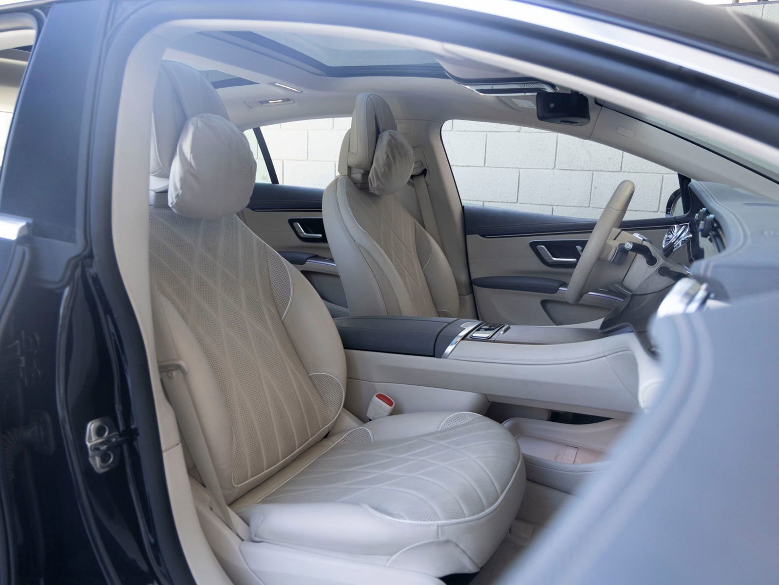 Used 2023 Mercedes-Benz EQS 580 4MATIC Sedan image 26