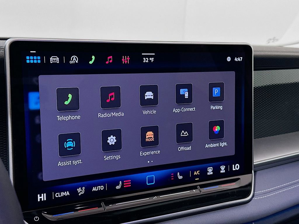 New 2026 Volkswagen Tiguan SE image 13