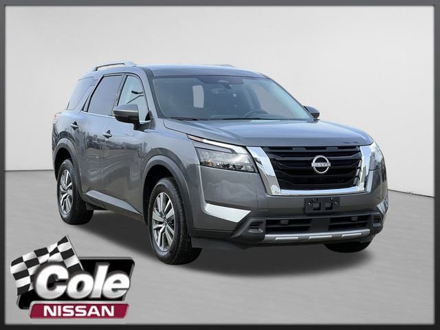 Used 2025 Nissan Pathfinder SL