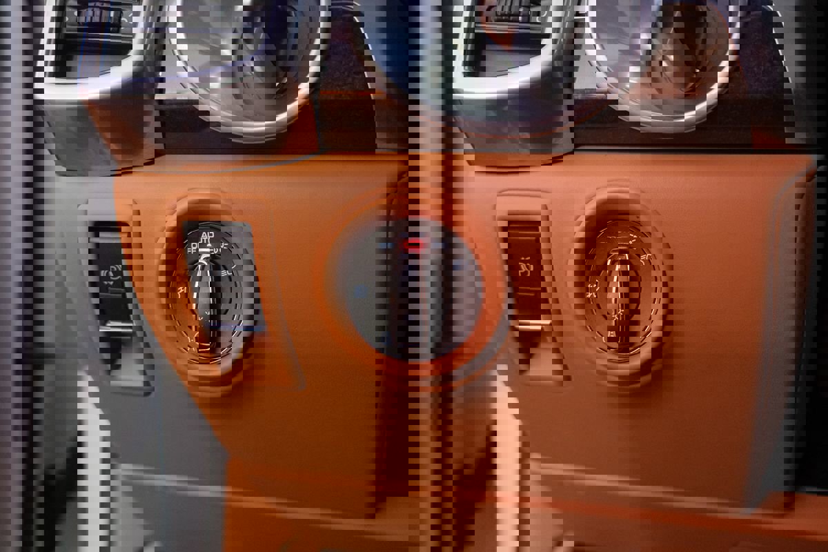 Used 2014 Porsche Cayenne GTS image 14