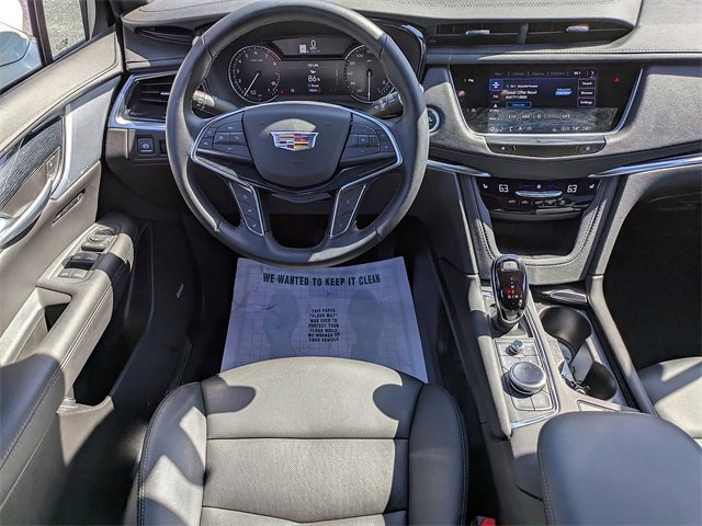 Certified 2025 Cadillac XT5 Premium Luxury image 17