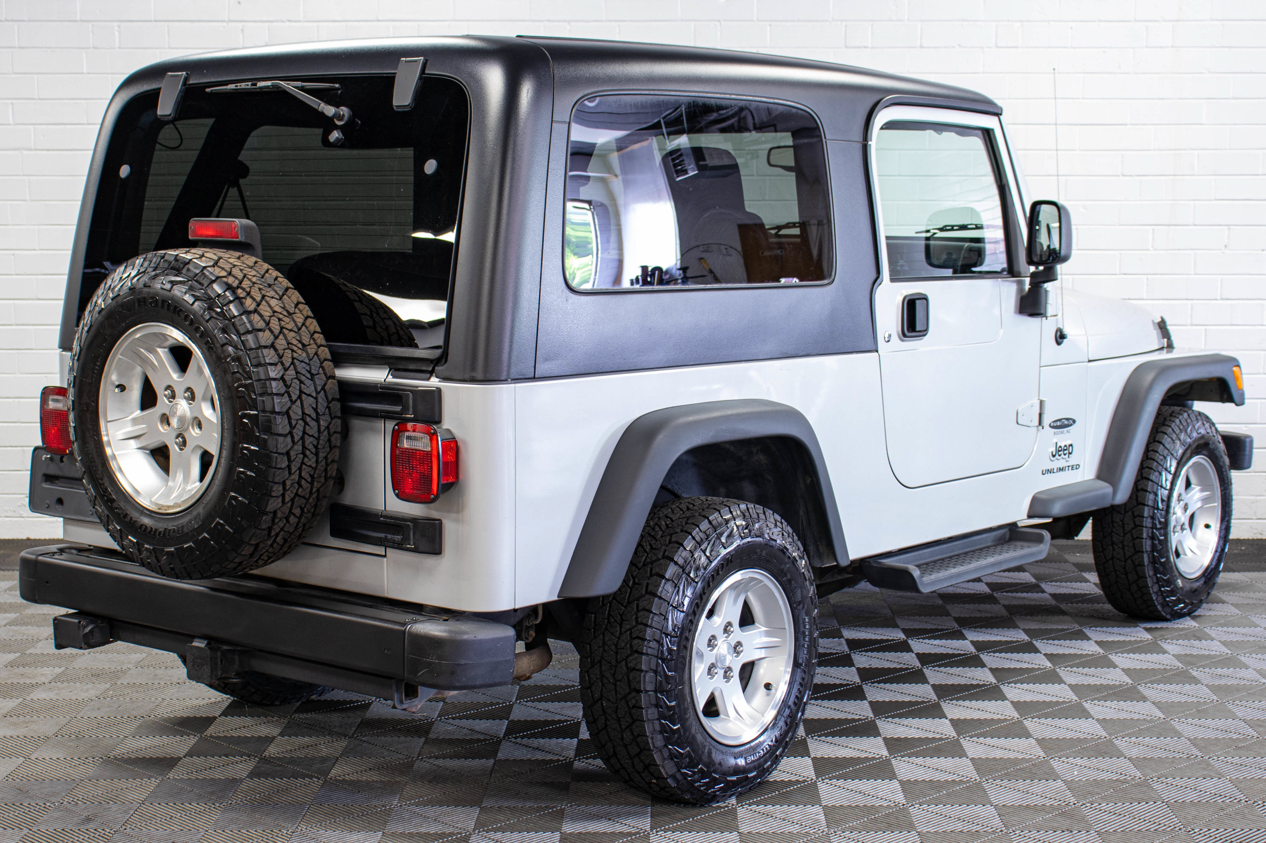 Used 2006 Jeep Wrangler Unlimited AWD/4WD image 3