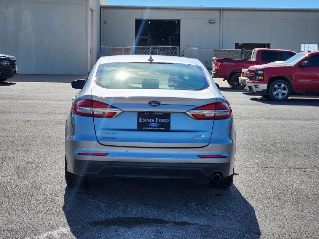 Used 2020 Ford Fusion SE FWD image 5