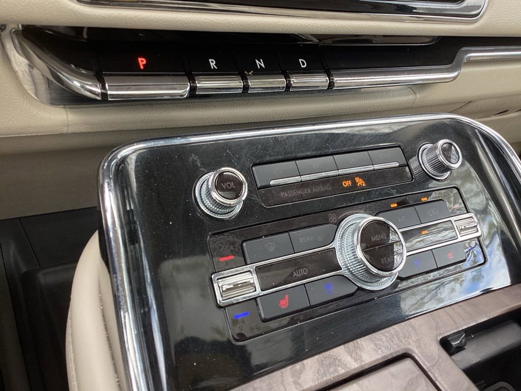Used 2021 Lincoln Navigator L Reserve image 19