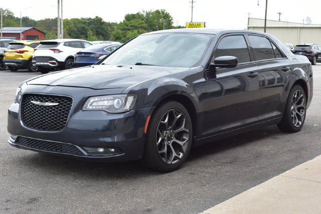 Used 2017 Chrysler 300 S RWD image 15