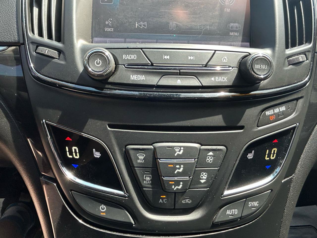 Used 2015 Buick Regal Premium FWD image 24