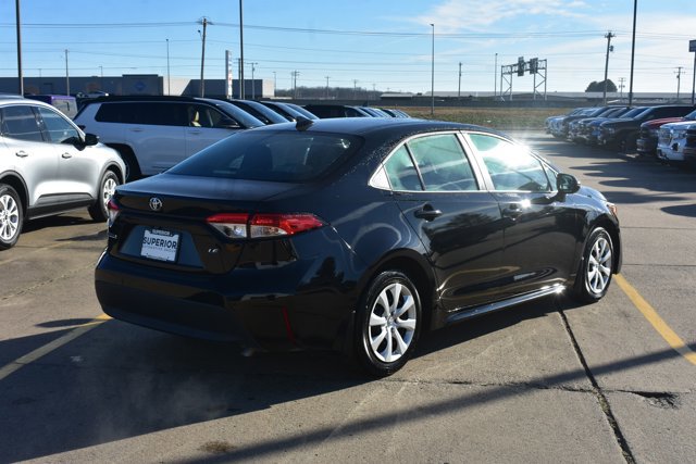 Used 2025 Toyota Corolla LE image 5