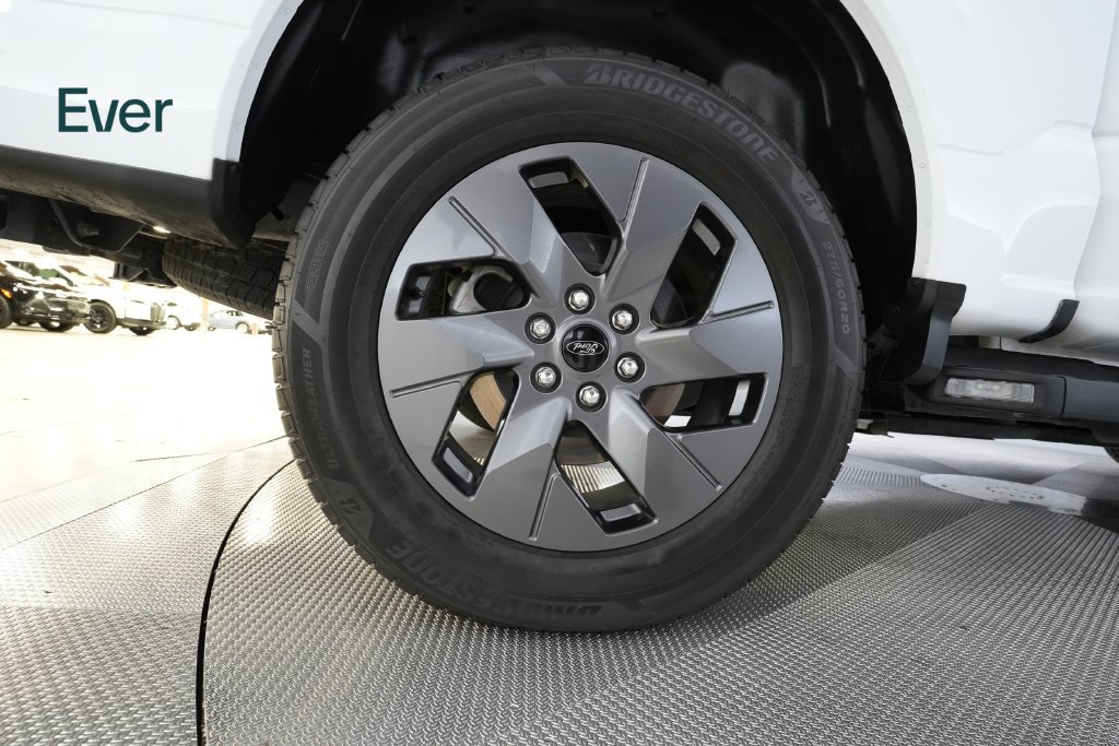 Used 2023 Ford F150 Lightning Lariat w/ Max Trailer Tow Package AWD/4WD image 14