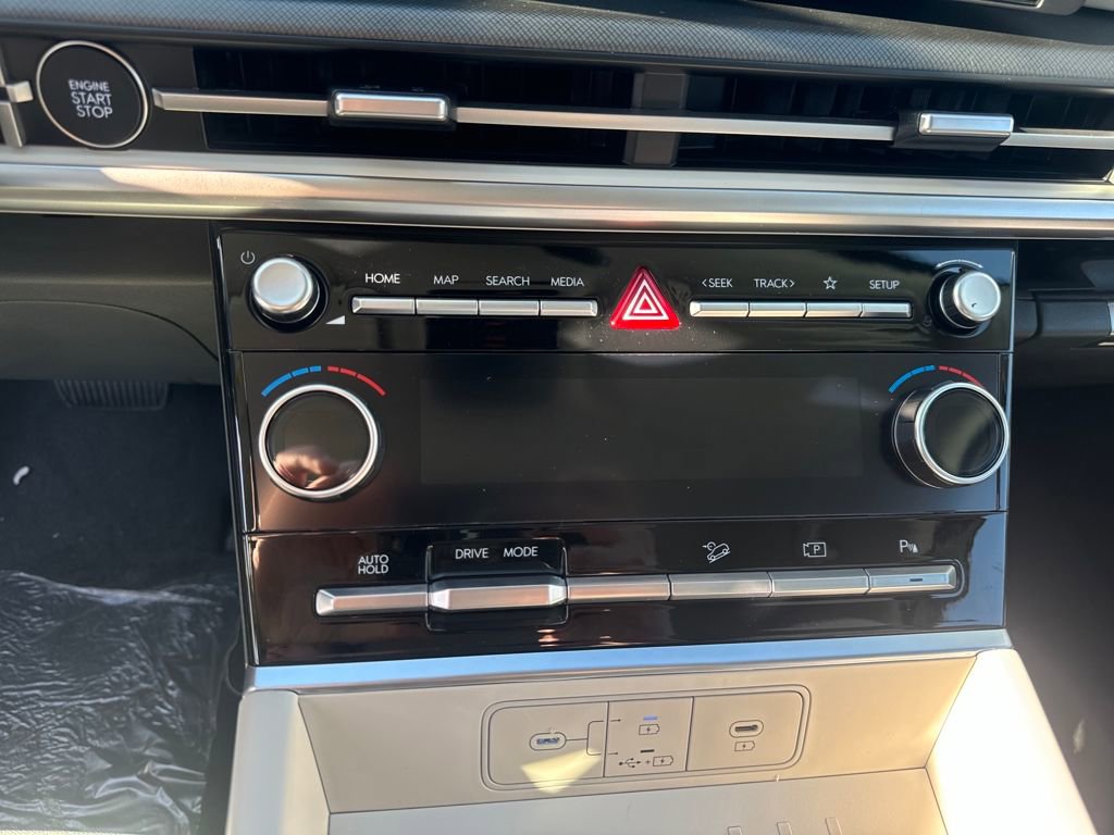 New 2026 Hyundai Santa Fe SE image 19