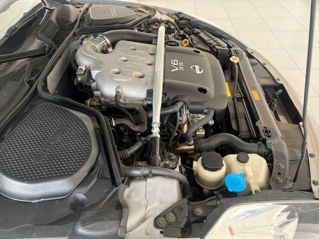 Used 2005 Nissan 350Z Grand Touring RWD image 26