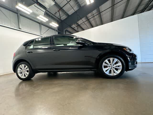Used 2019 Volkswagen Golf SE FWD image 3