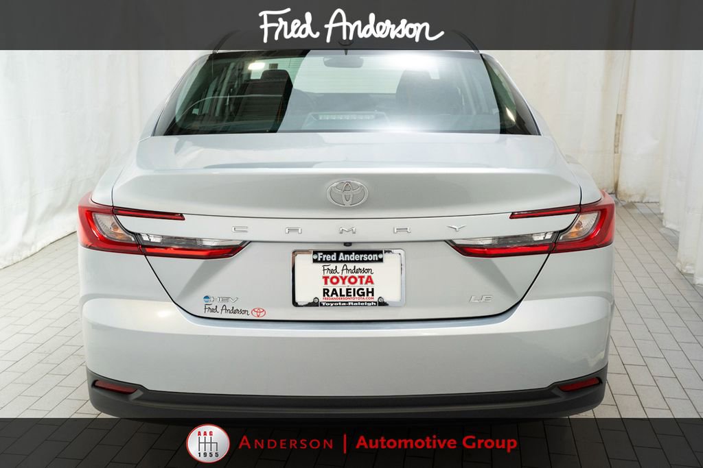 Used 2025 Toyota Camry LE w/ Convenience Package FWD image 4