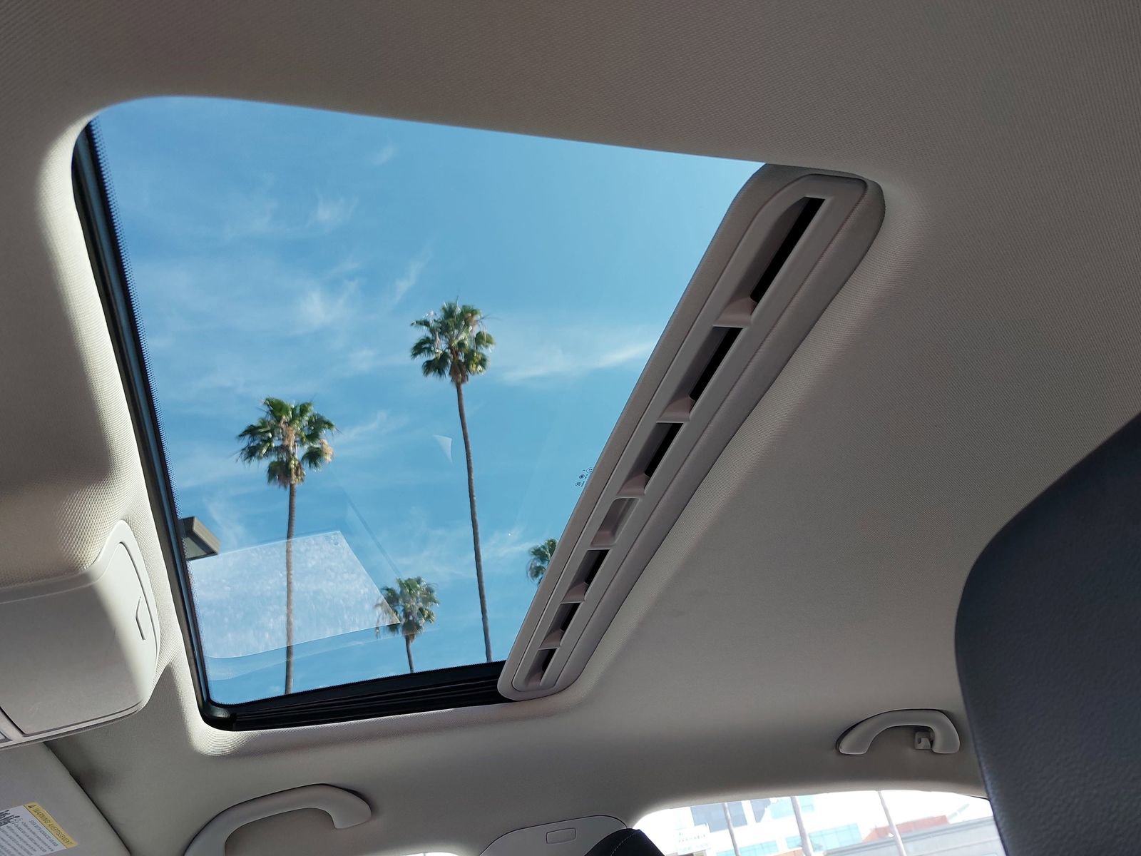 Used 2022 Volkswagen Passat 2.0T SE image 28