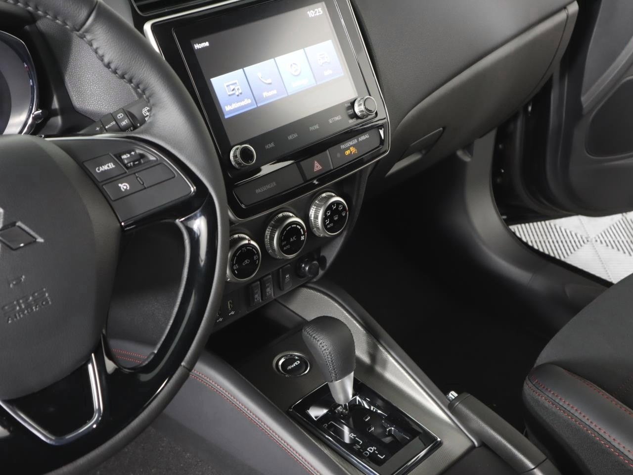 New 2024 Mitsubishi Outlander Sport SE image 11