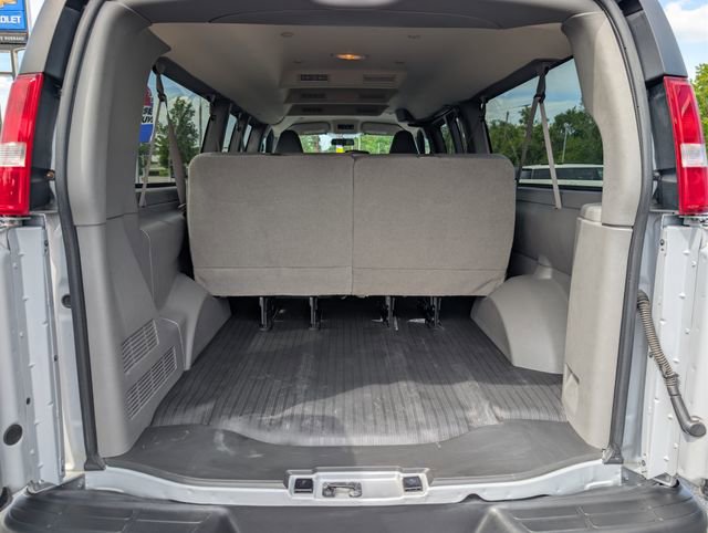 Used 2024 Chevrolet Express 3500 LS w/ Cold Climate Package RWD image 16