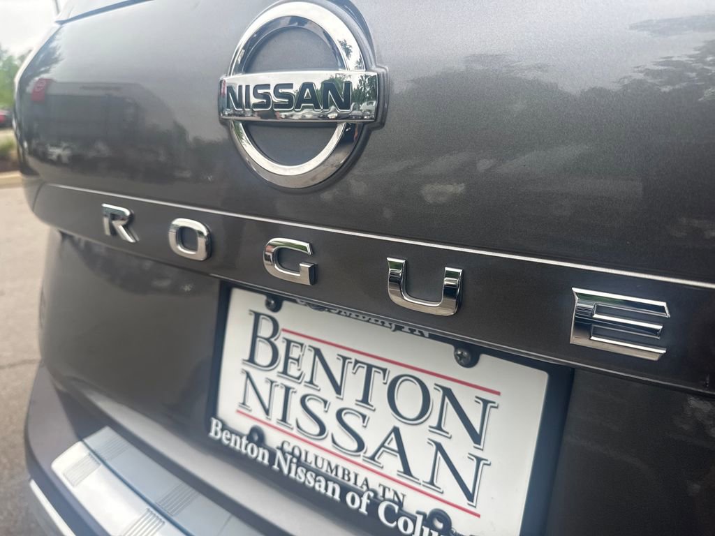 Used 2021 Nissan Rogue Platinum FWD image 41