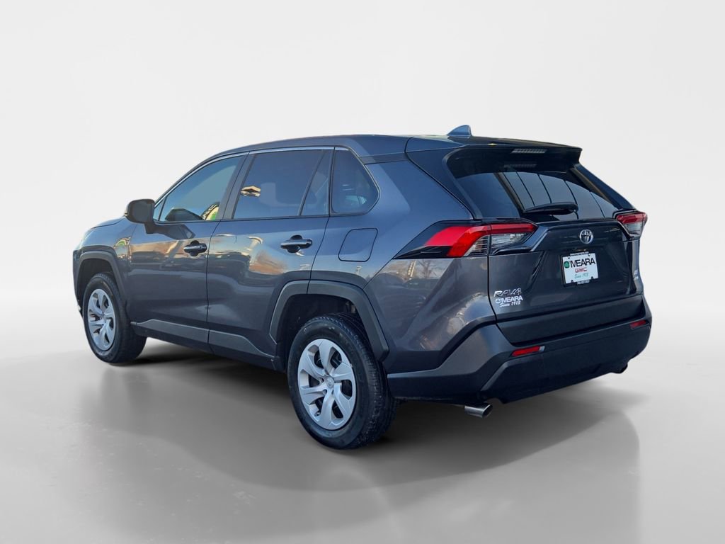 Used 2024 Toyota RAV4 LE image 3
