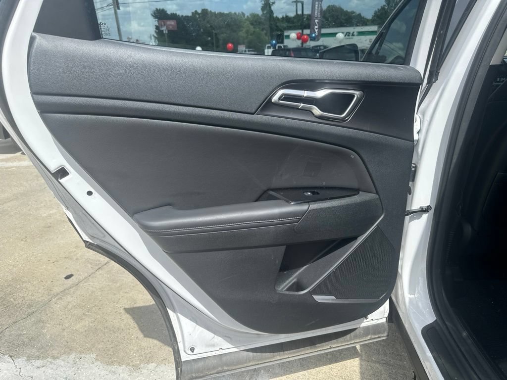 Used 2023 Kia Sportage EX FWD image 26