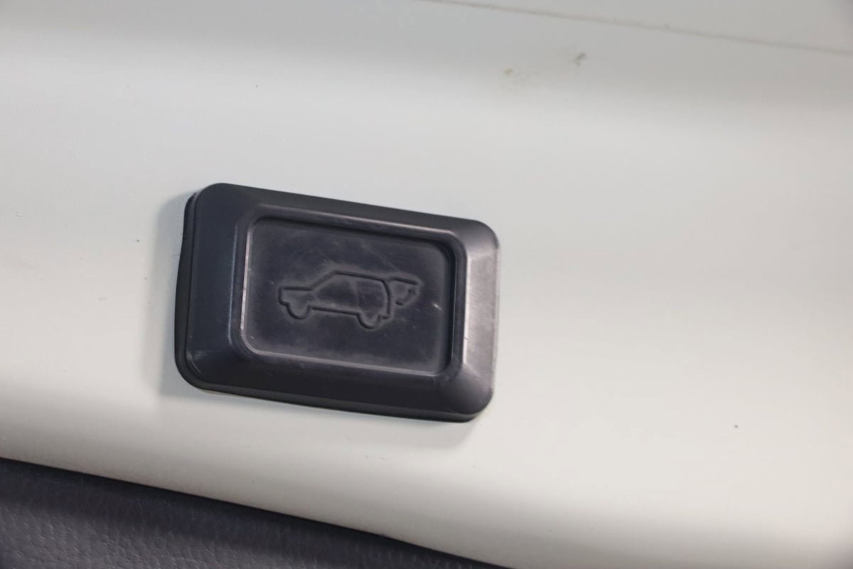 Used 2022 Toyota RAV4 Limited AWD/4WD image 43