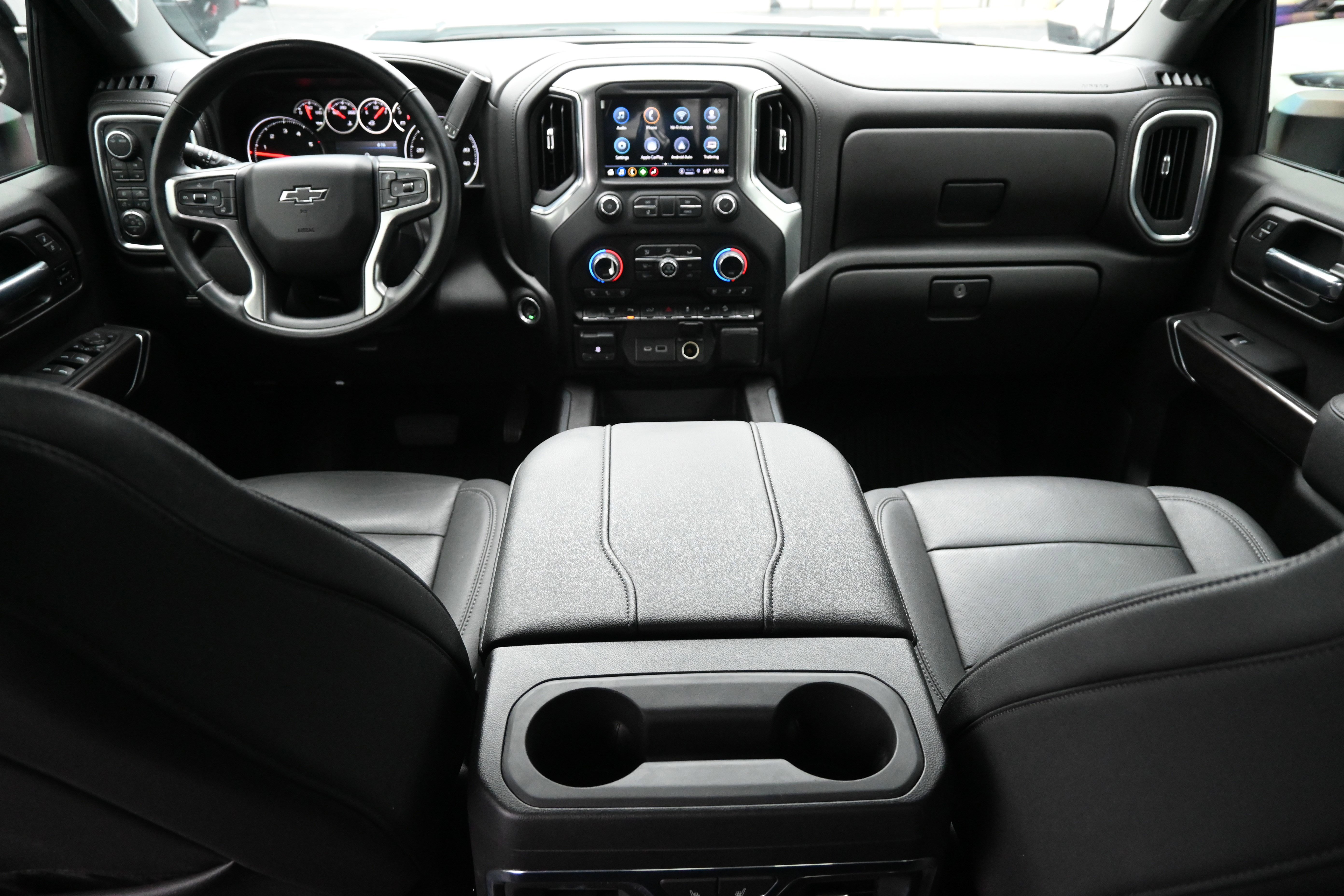 Used 2023 Chevrolet Silverado 2500 LTZ w/ LTZ Plus Package image 3