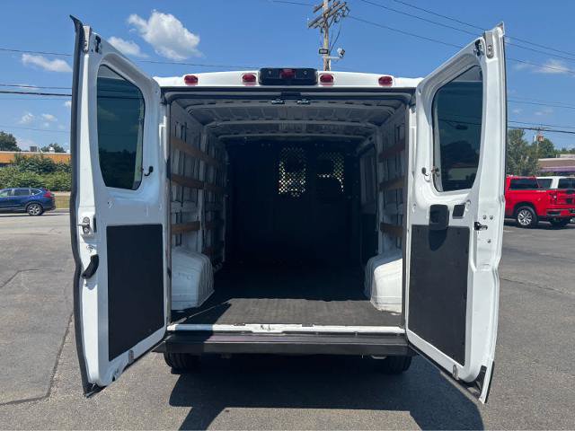 Used 2025 RAM ProMaster 2500 w/ U-Haul Equipment Group FWD image 8