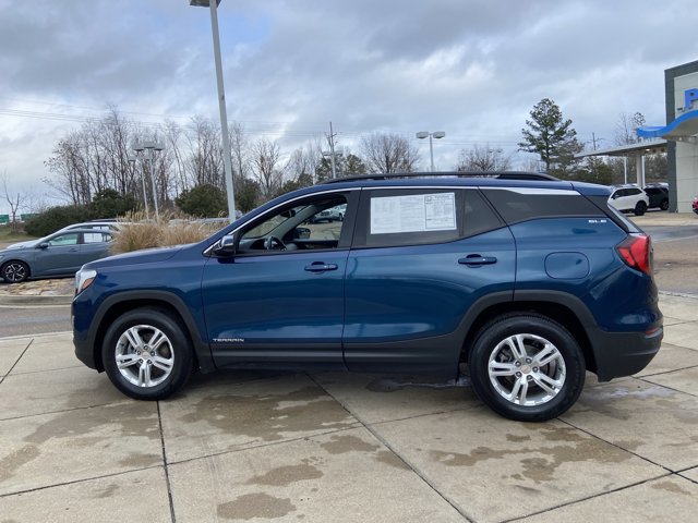 Used 2020 GMC Terrain SLE w/ Driver Convenience Package image 6