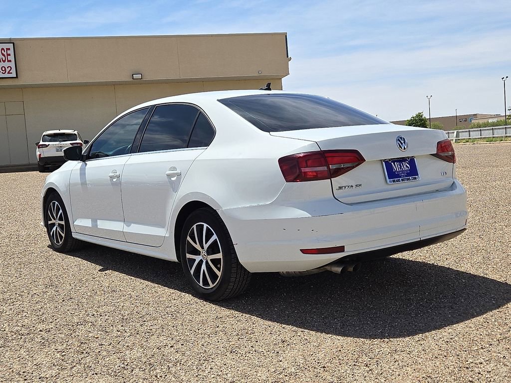 Used 2017 Volkswagen Jetta SE FWD image 3