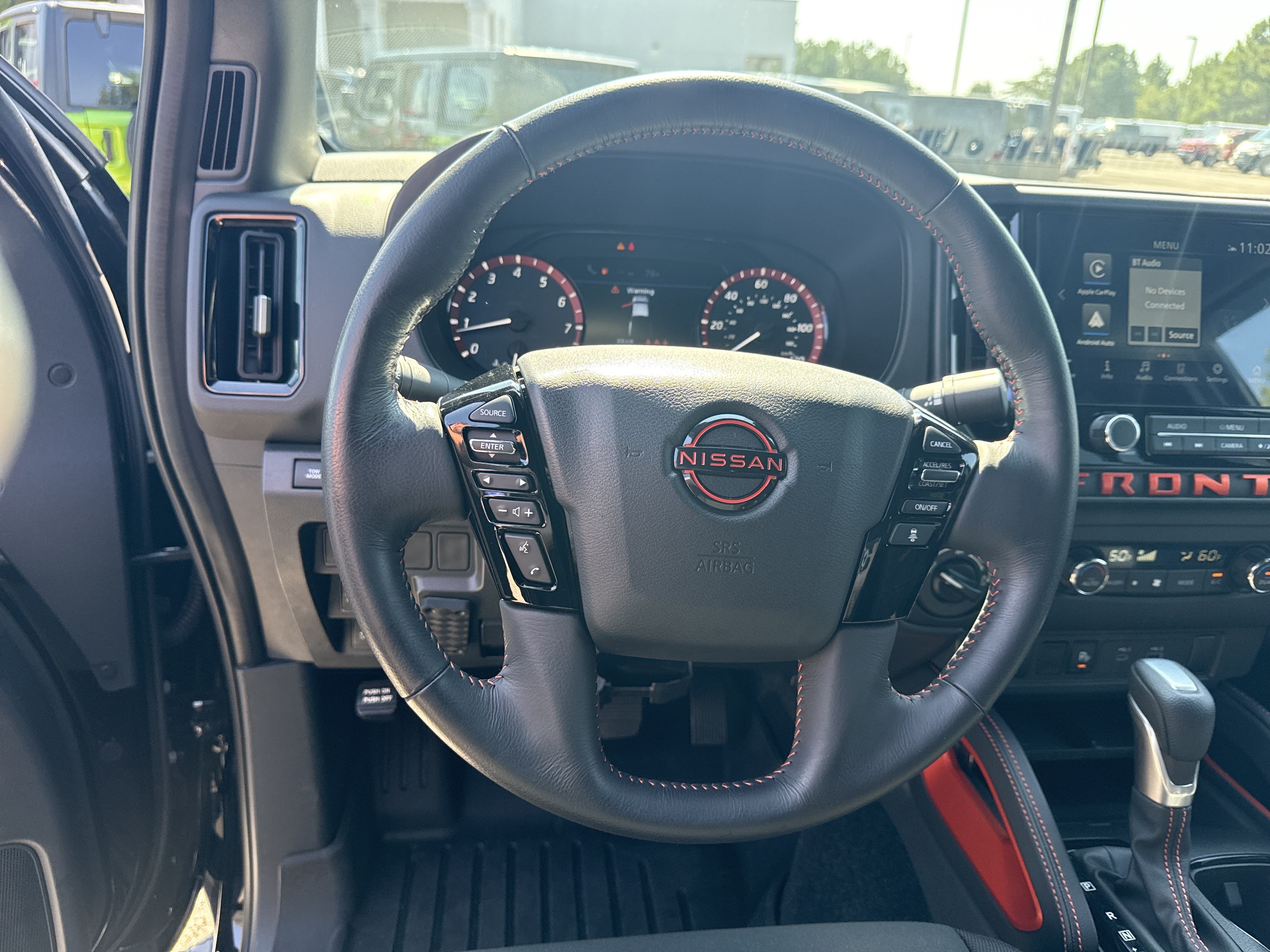 Used 2025 Nissan Frontier PRO-4X AWD/4WD image 22