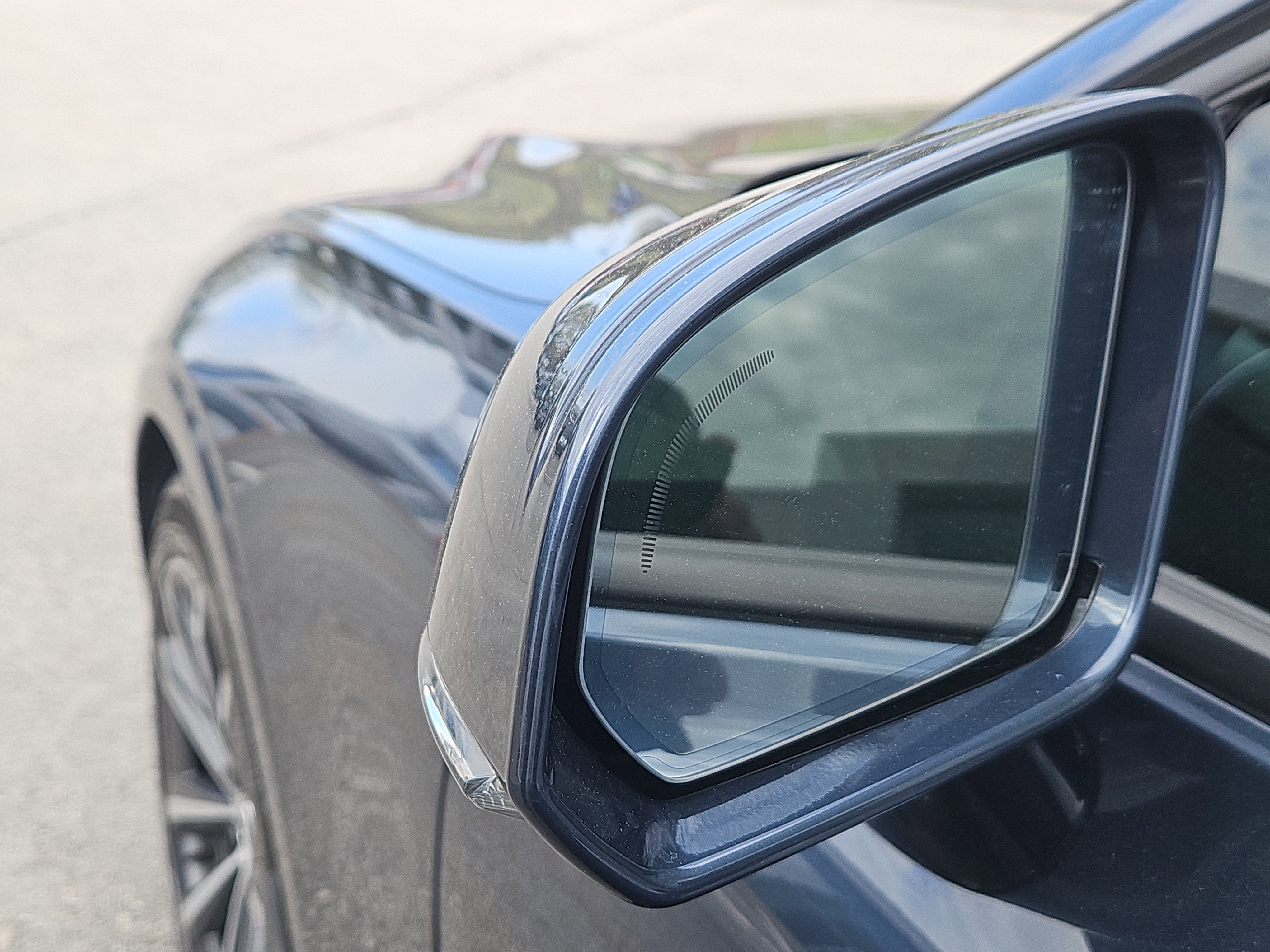 Used 2021 Volvo S60 T5 Momentum w/ Premium Package FWD image 15