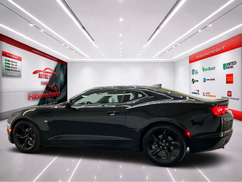 Used 2023 Chevrolet Camaro LT RWD image 5