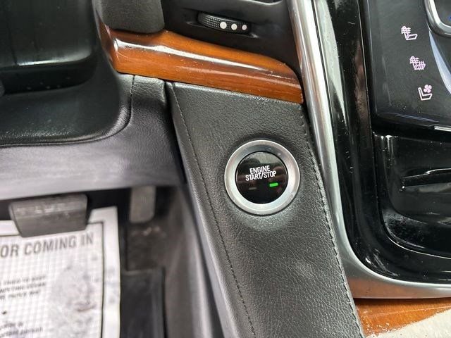 Used 2017 Cadillac Escalade Luxury image 21