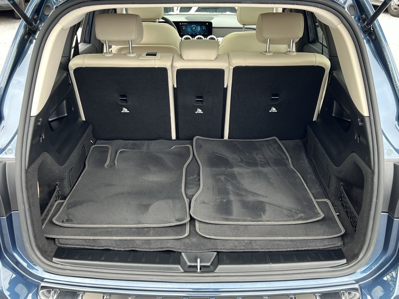 Used 2022 Mercedes-Benz GLB 250 image 31