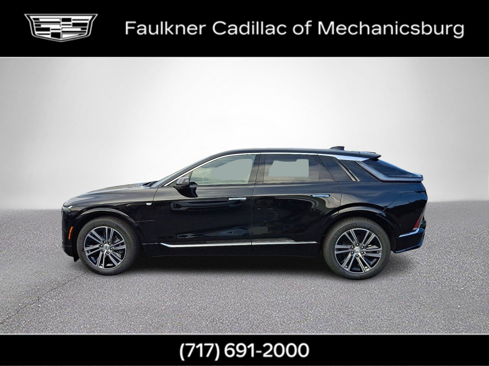 New 2025 Cadillac Lyriq Luxury image 2