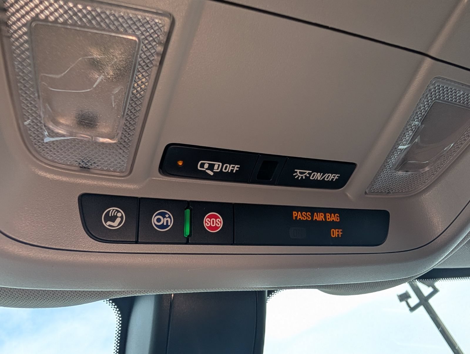 Used 2019 Chevrolet Equinox LT FWD image 15