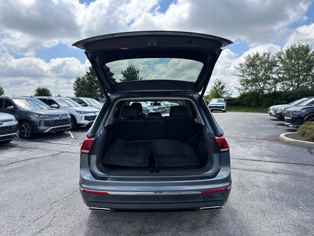 Used 2018 Volkswagen Tiguan SEL AWD/4WD image 40