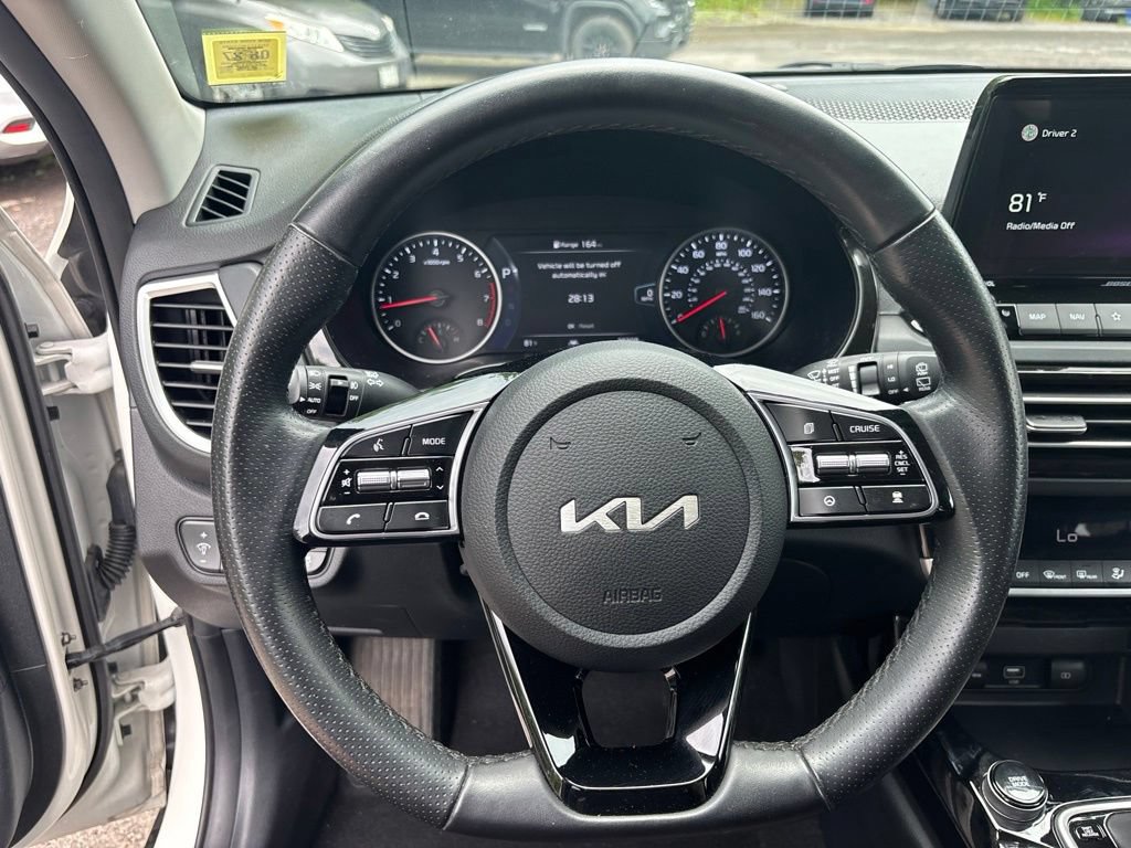 Used 2022 Kia Seltos SX w/ Sunroof Package AWD/4WD image 15