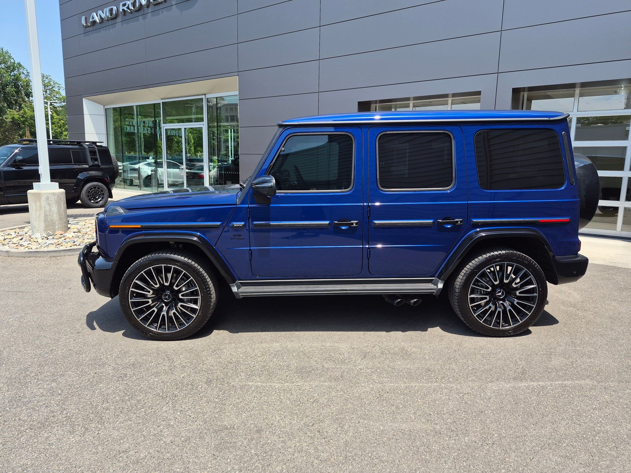 Used 2025 Mercedes-Benz G 63 AMG 4MATIC image 8