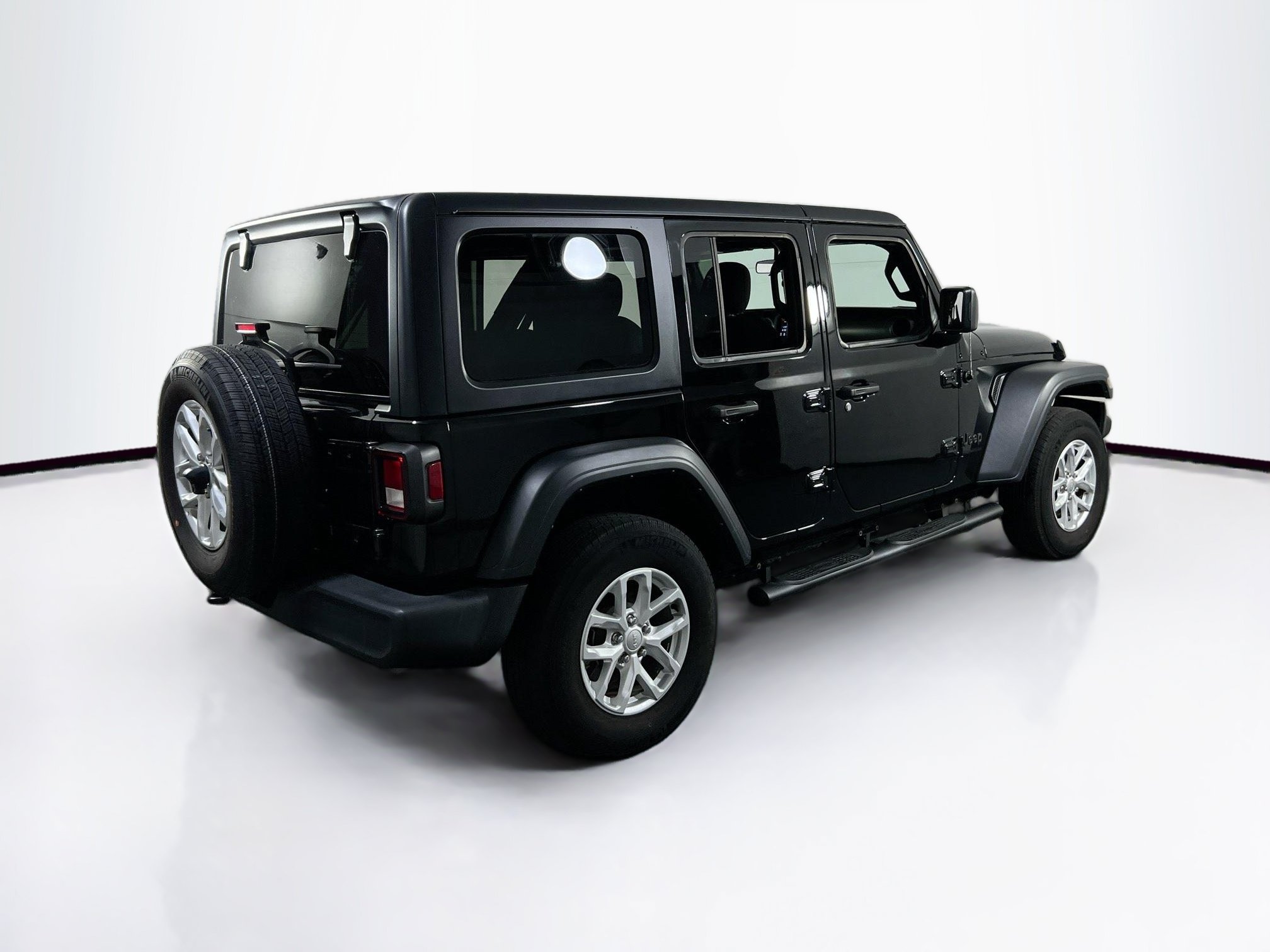 Used 2023 Jeep Wrangler Unlimited Sport AWD/4WD image 5