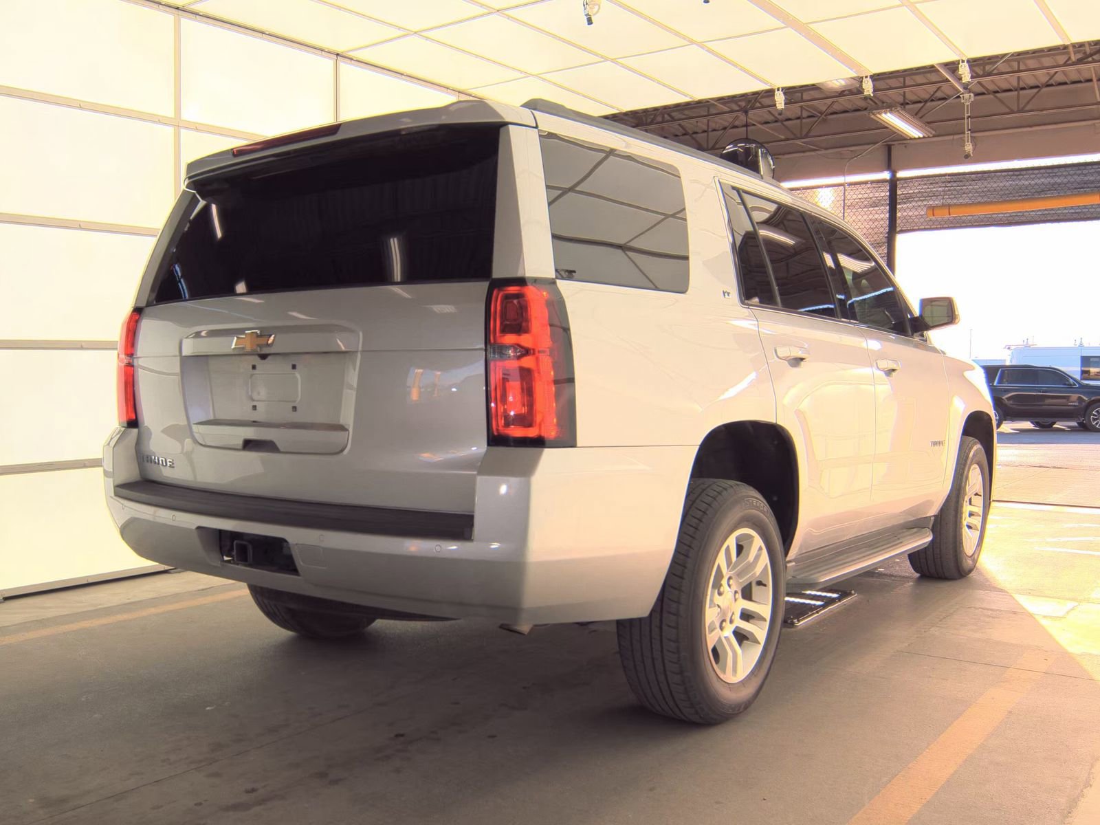 Used 2018 Chevrolet Tahoe LT image 6
