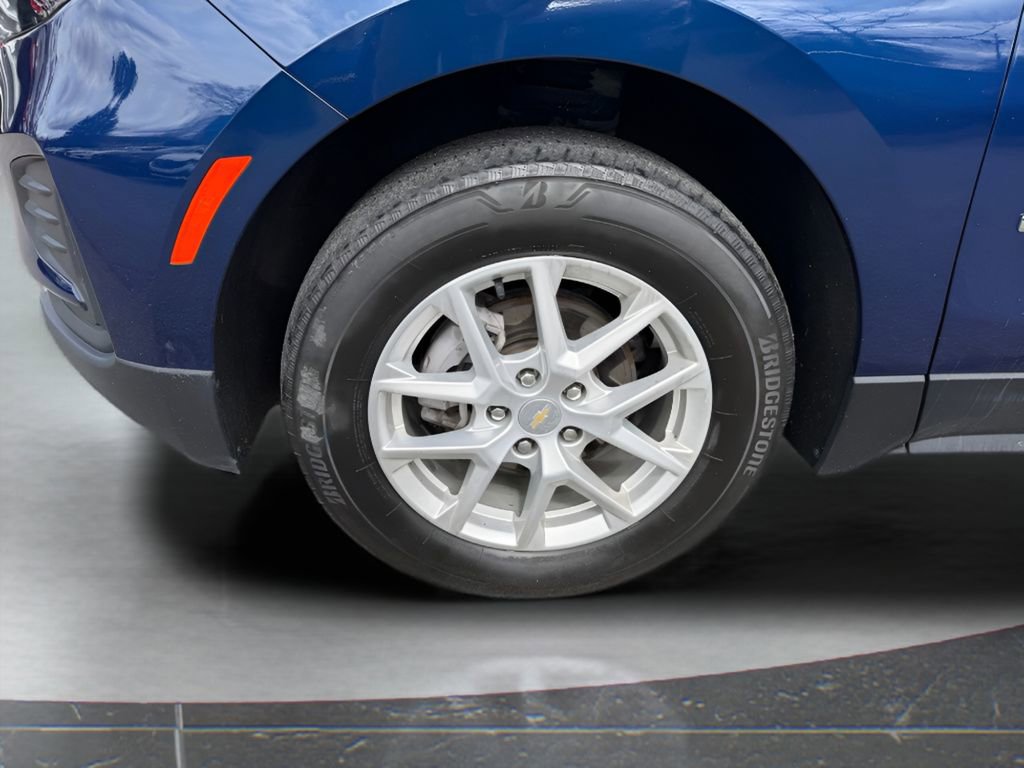 Used 2023 Chevrolet Equinox LS w/ Driver Confidence II Package AWD/4WD image 9