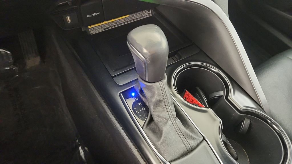 Used 2020 Toyota Camry SE w/ Audio Package image 28