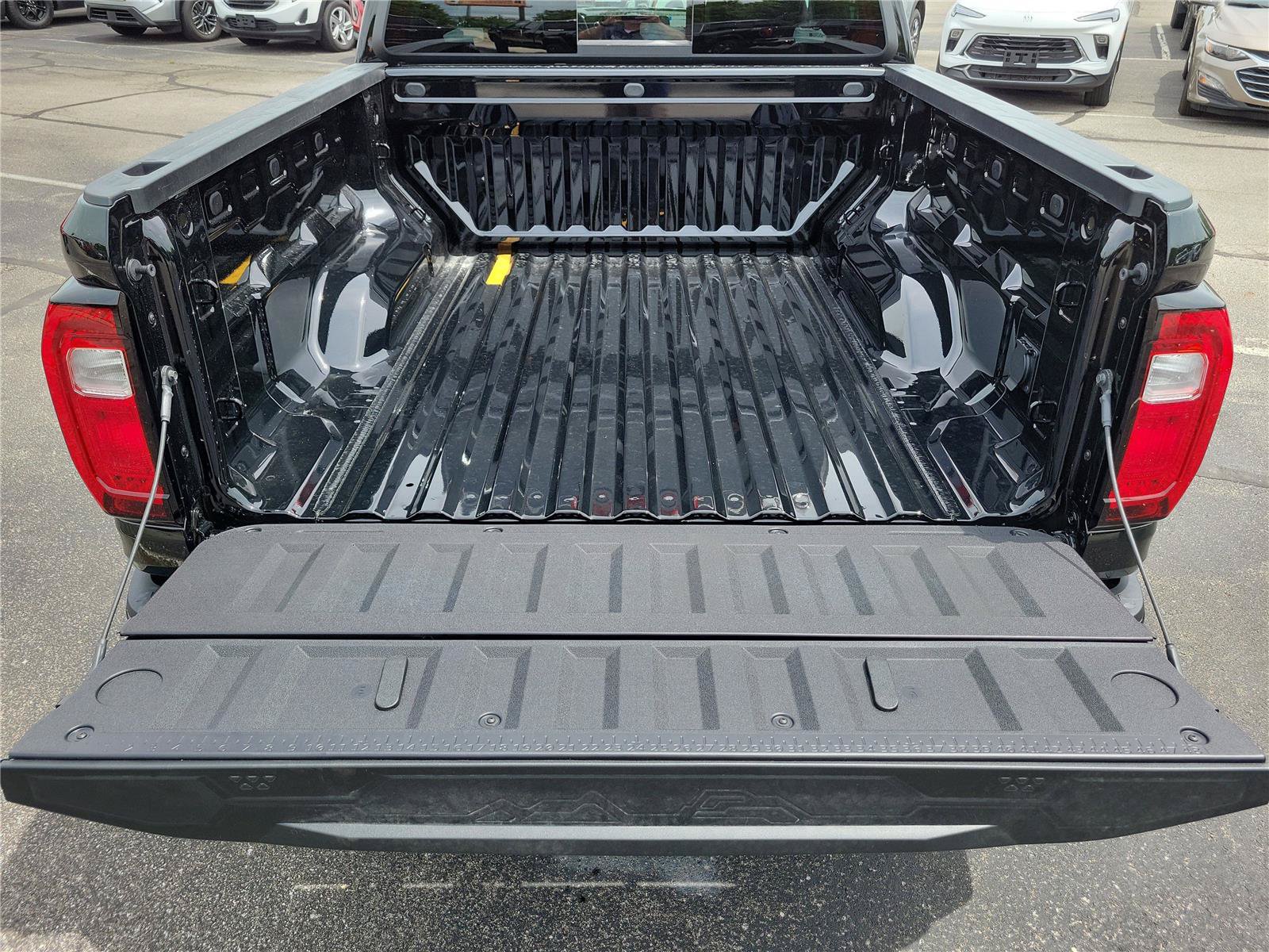 New 2026 GMC Canyon Elevation w/ Convenience Package AWD/4WD image 8