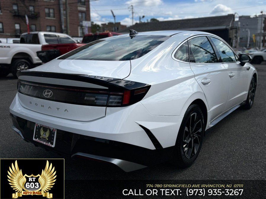 Used 2024 Hyundai Sonata SEL FWD image 6