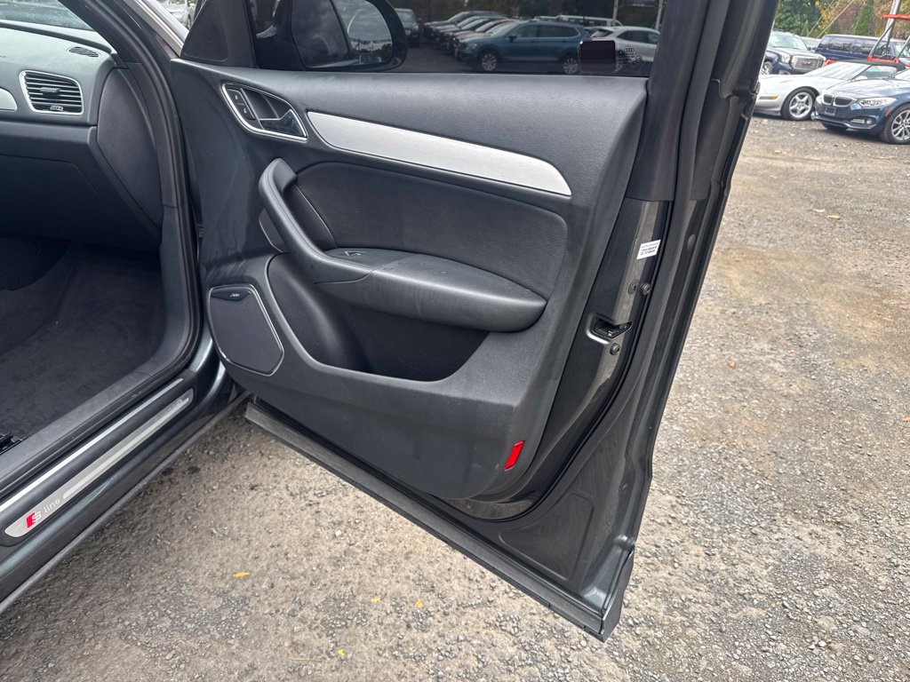 Used 2018 Audi Q3 2.0T Premium Plus w/ Premium Plus Package AWD/4WD image 41