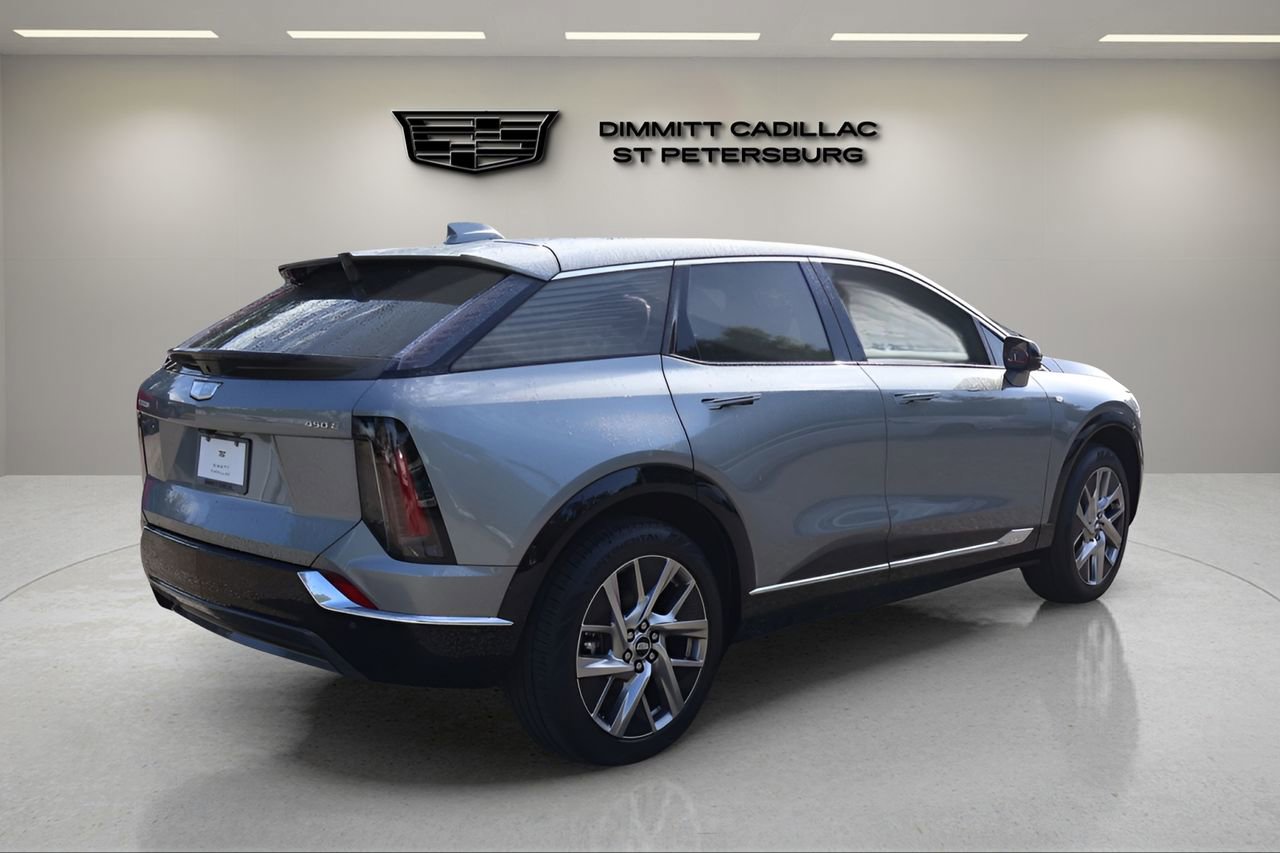 New 2026 Cadillac Optiq Luxury 2 RWD image 5