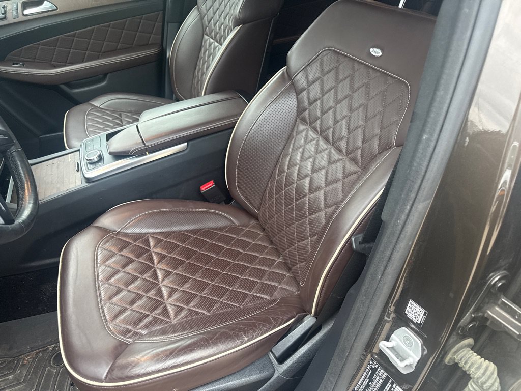 Used 2015 Mercedes-Benz GL 450 4MATIC image 21