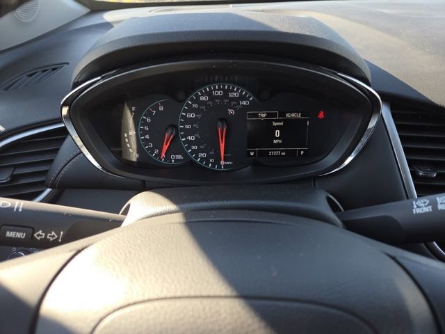 Used 2022 Chevrolet Trax LT w/ LT Convenience Package image 31