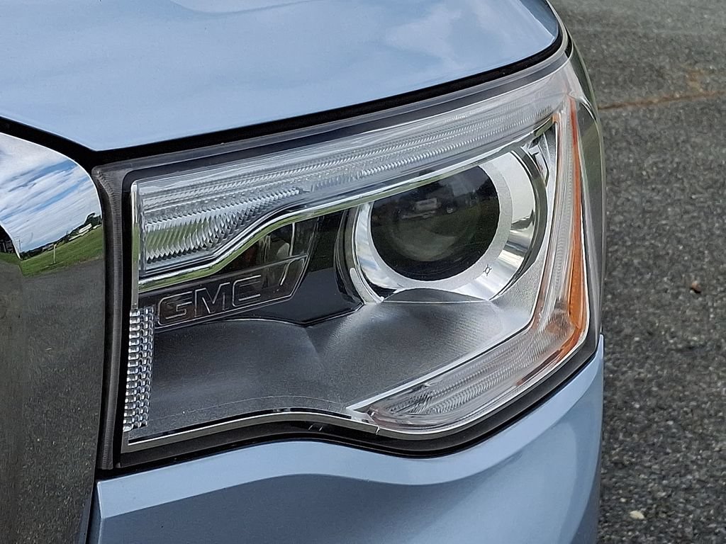 Certified 2017 GMC Acadia SLT FWD image 9