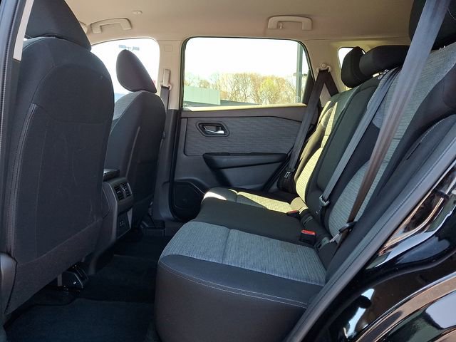 Used 2023 Nissan Rogue SV AWD/4WD image 11